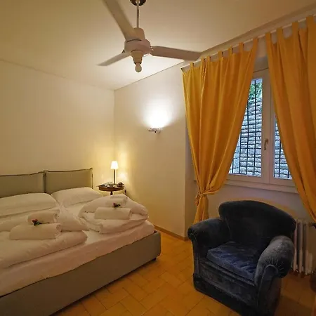 Willa Cappelletta, Entire Directly Lake Front With Private Dock Sleeps 12 Gargnano